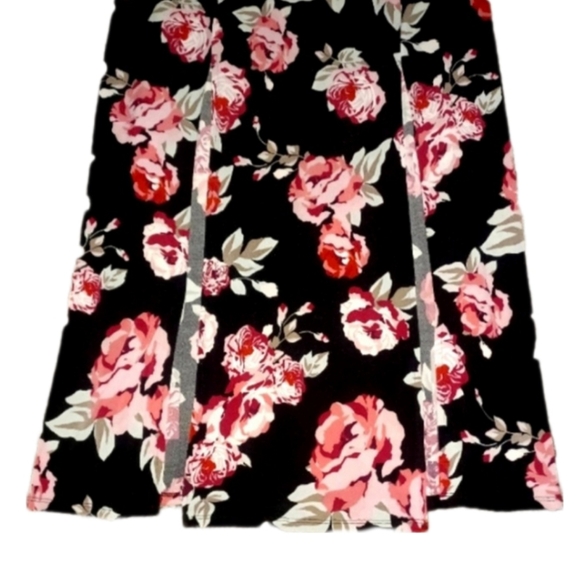 Candie's Black Red Floral Maxi Dress - Picture 3 of 4